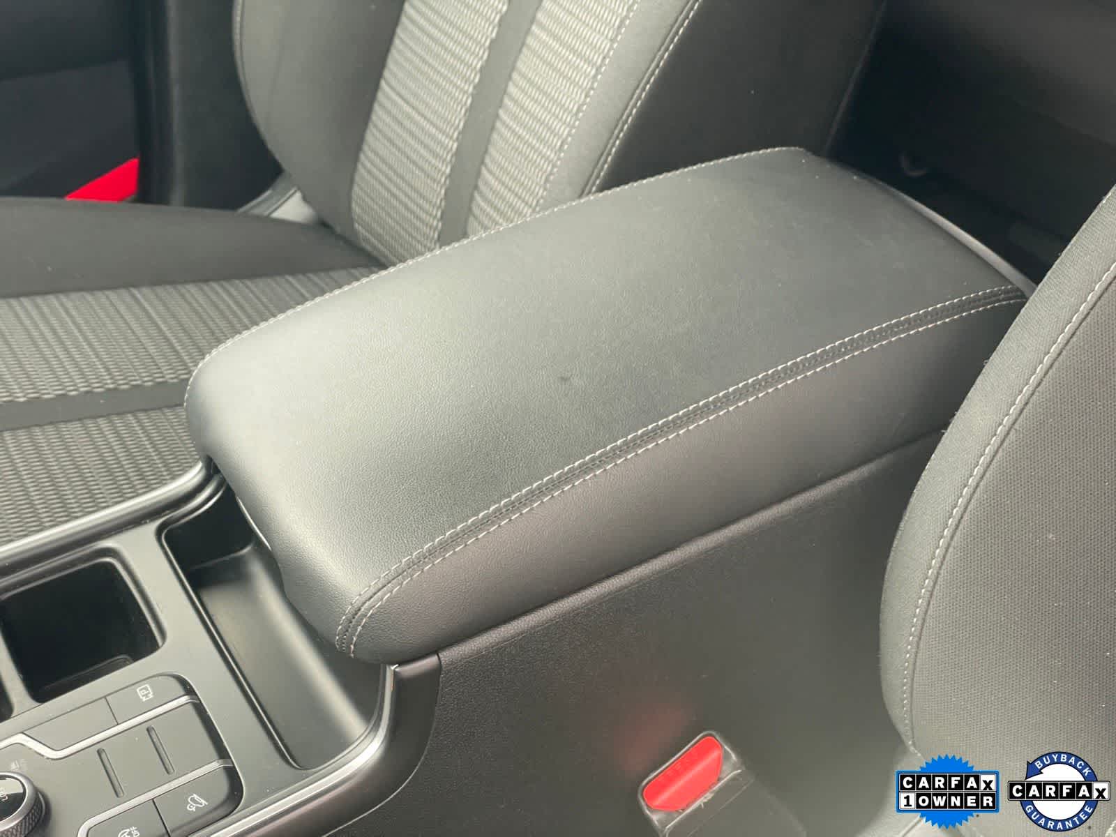 Thumbnail: 2023 Kia Sorento - 21