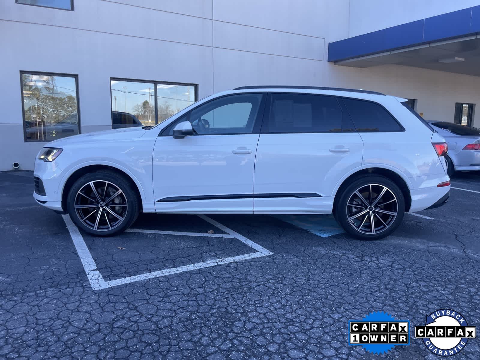 Thumbnail: 2021 Audi Q7 - 2