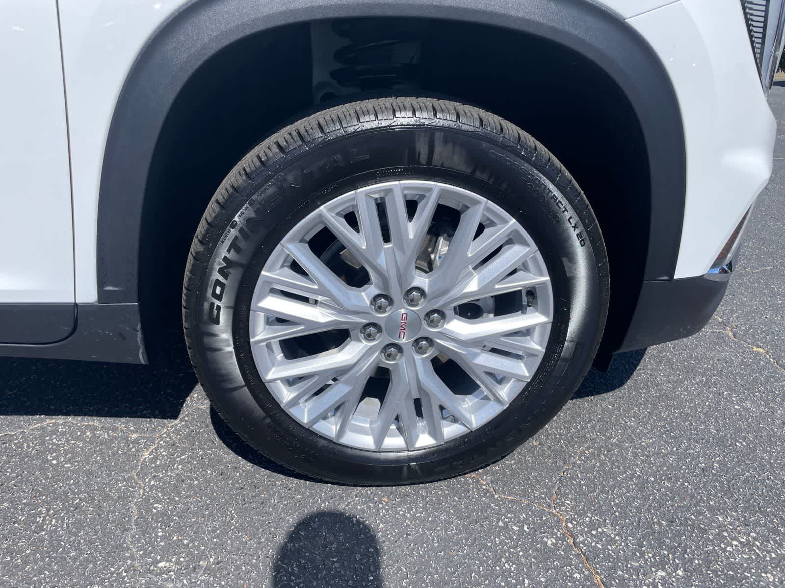 Thumbnail: 2026 GMC Acadia - 25