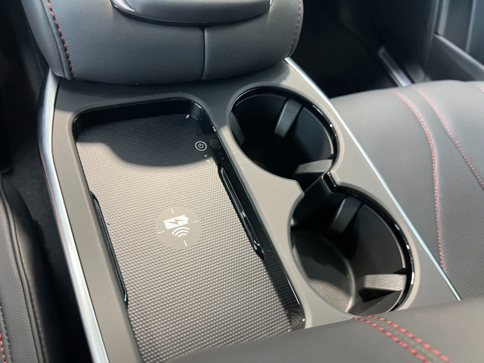 Thumbnail: 2026 Acura RDX - 25