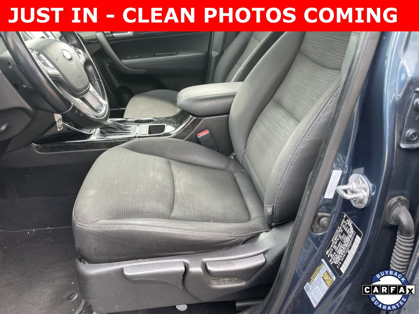 Thumbnail: 2014 Kia Sorento - 12