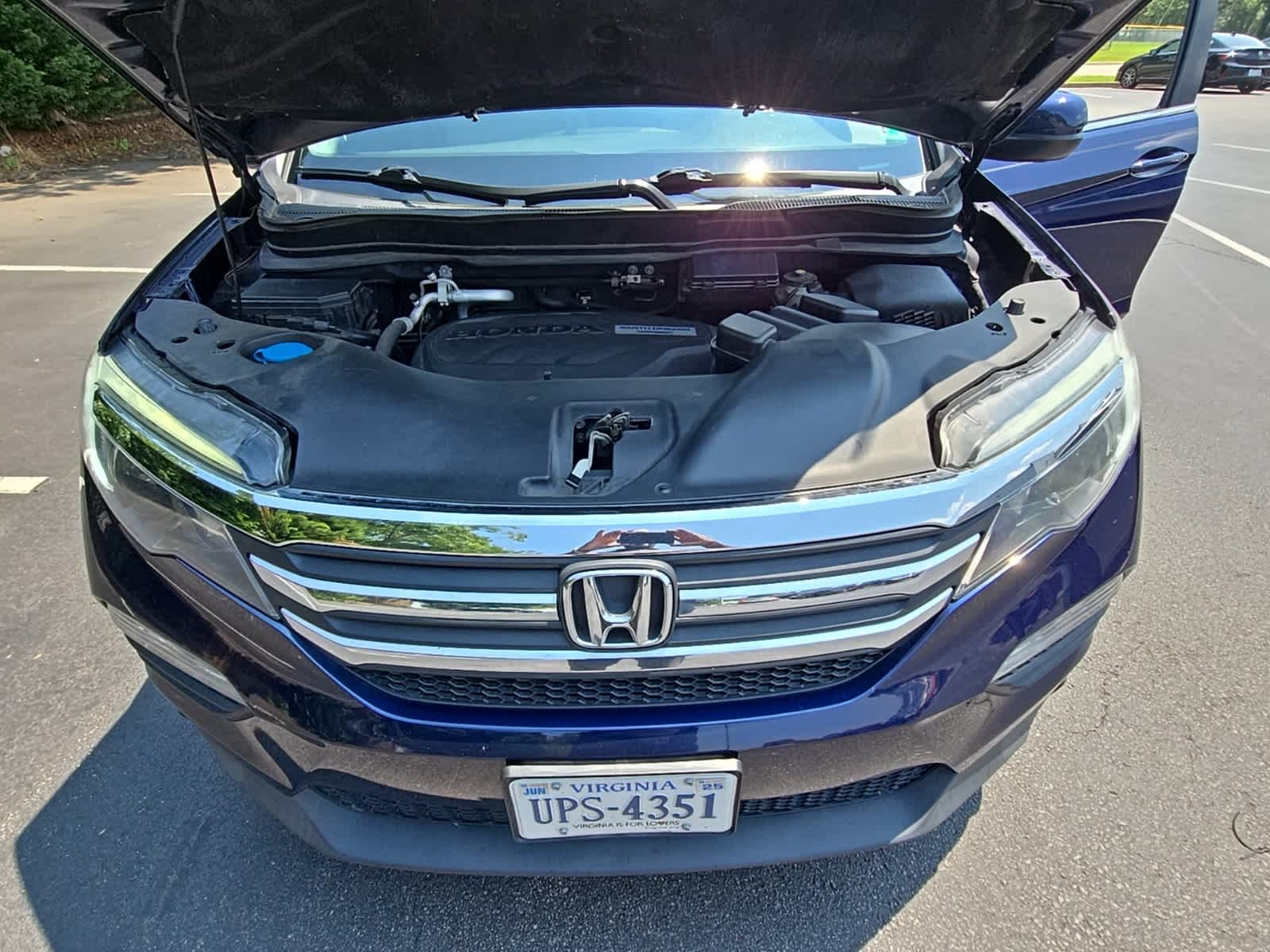 Thumbnail: 2017 Honda Pilot - 18