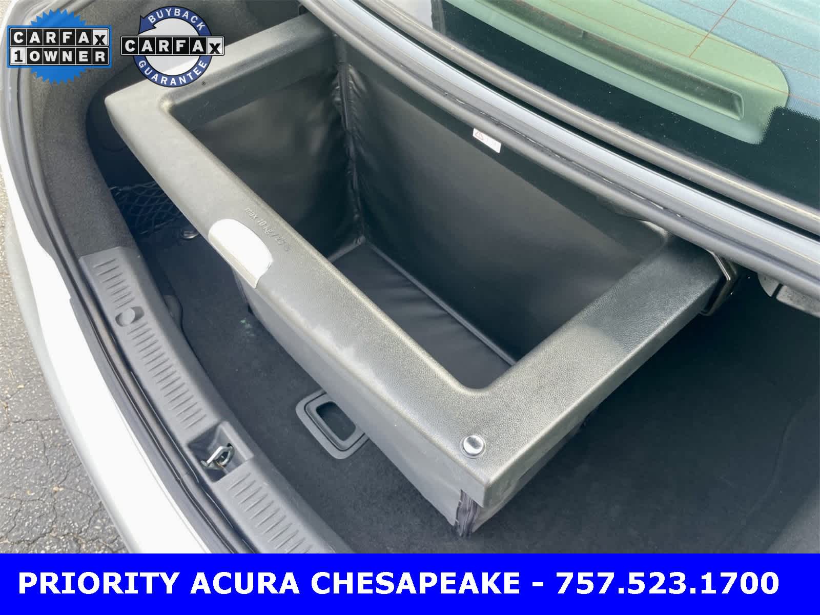 Thumbnail: 2020 Mercedes-Benz E-Class - 27