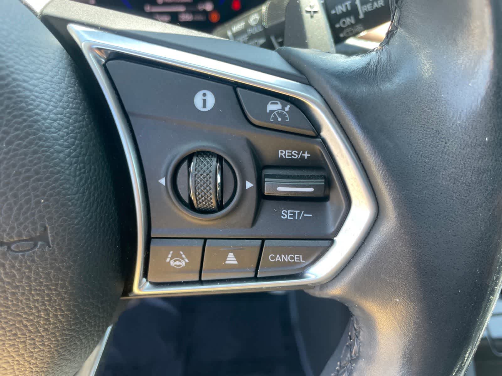 Thumbnail: 2022 Acura MDX - 12