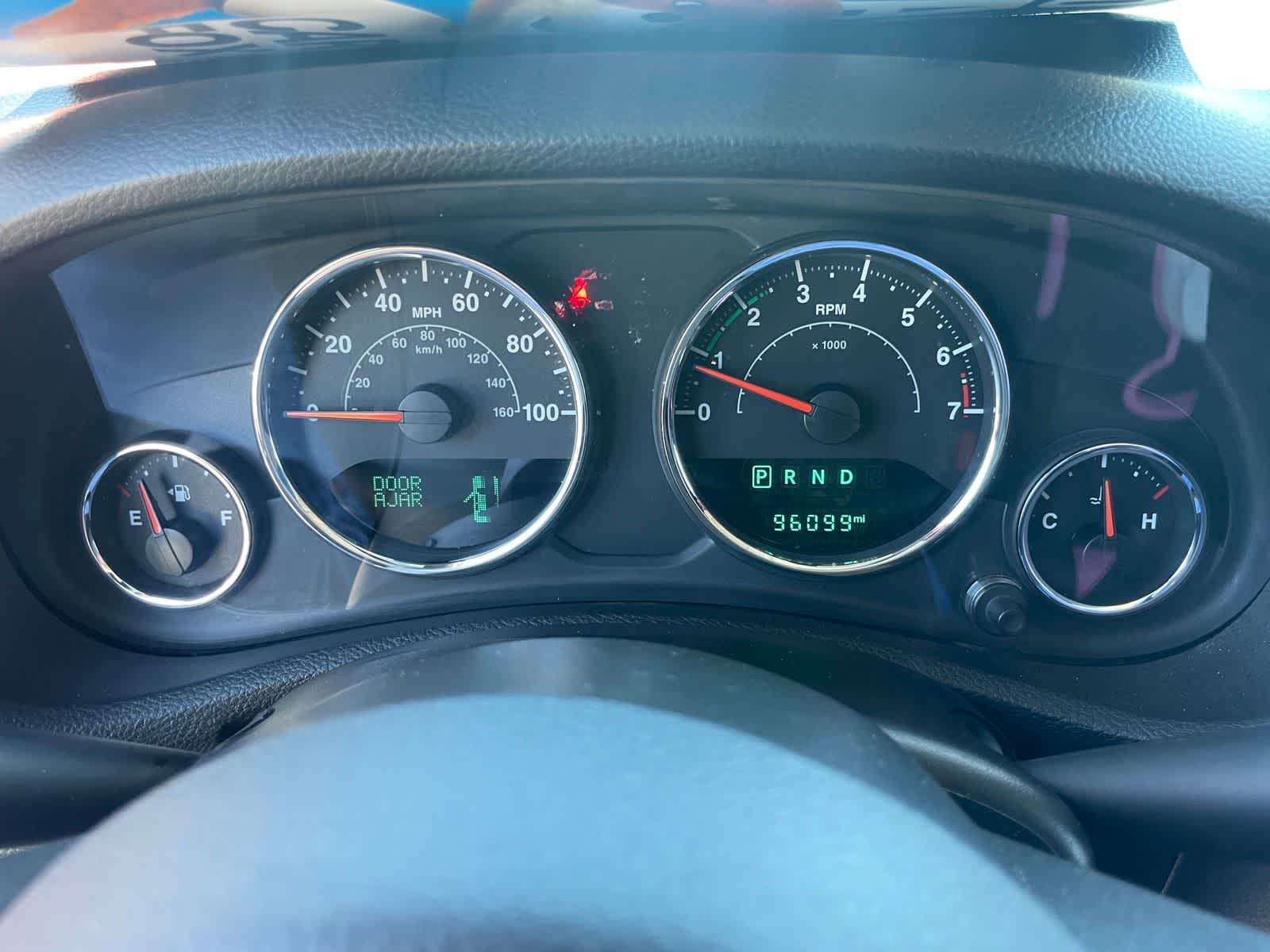 Thumbnail: 2015 Jeep Wrangler - 14