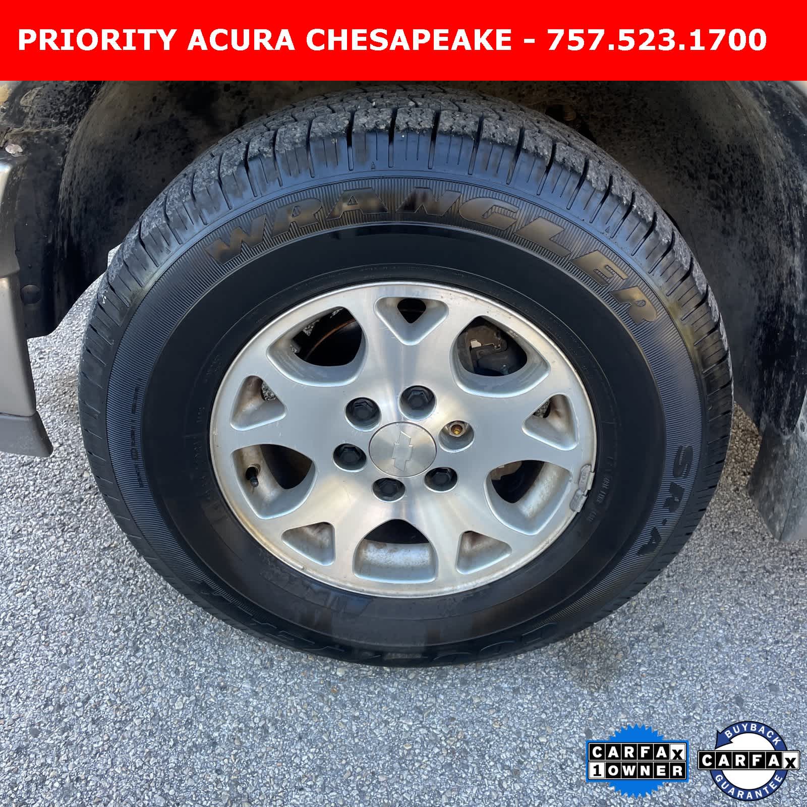 Thumbnail: 2003 Chevrolet Tahoe - 10