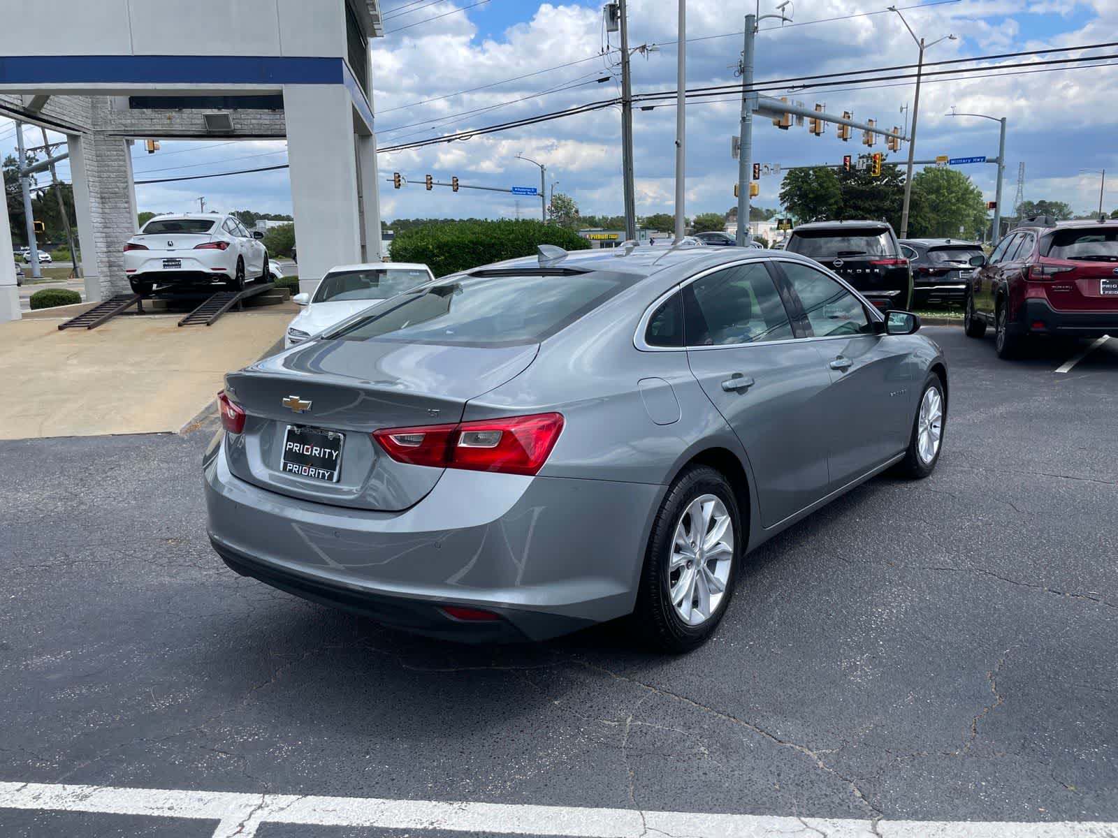 Thumbnail: 2024 Chevrolet Malibu - 6