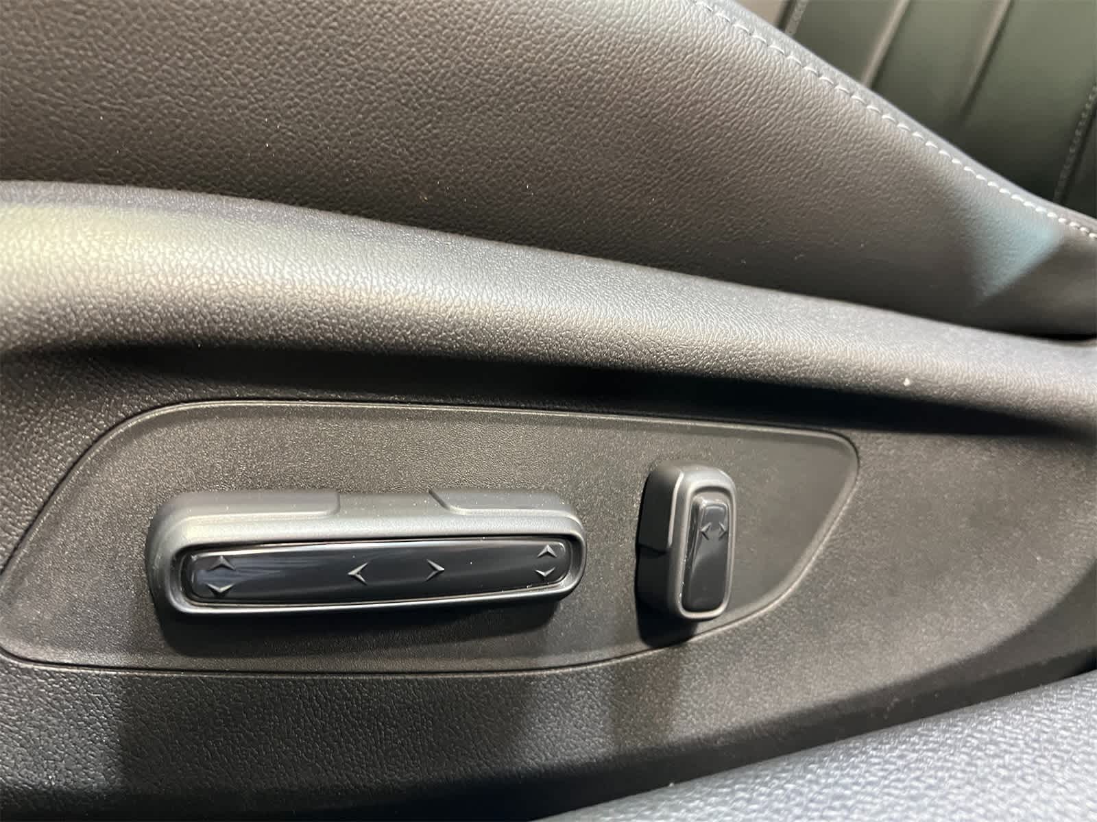 Thumbnail: 2025 Acura Integra - 15