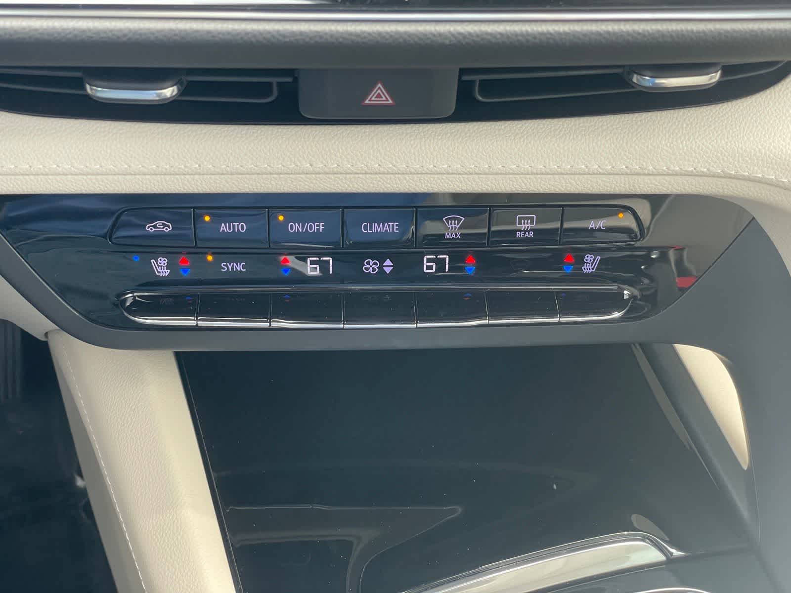 Thumbnail: 2023 Buick Envision - 18