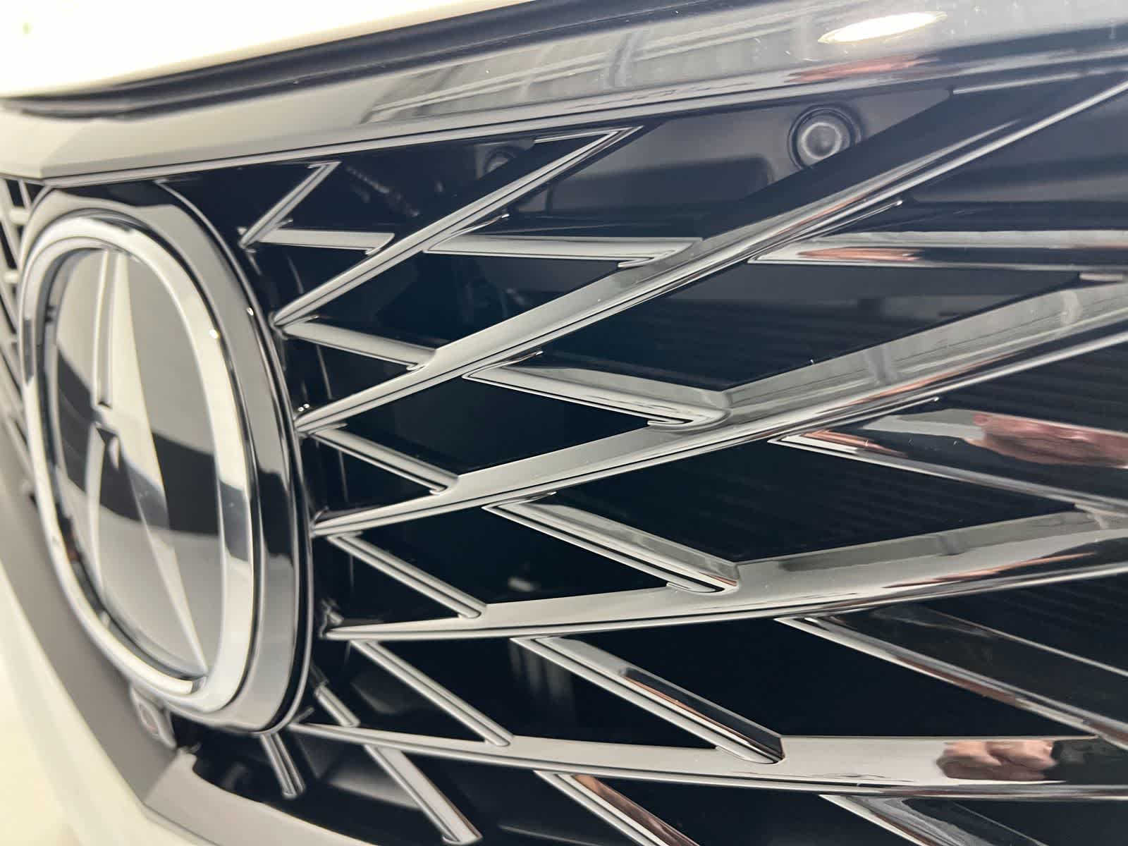 Thumbnail: 2025 Acura RDX - 11