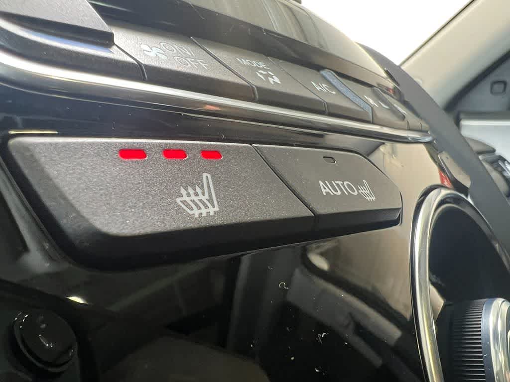 Thumbnail: 2026 Acura RDX - 25