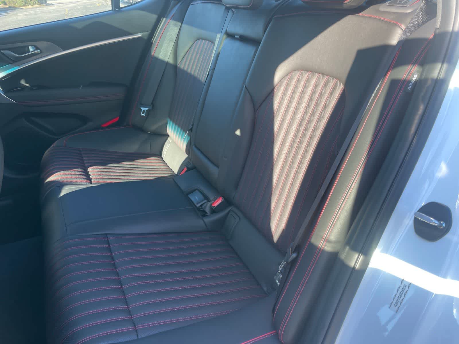 Thumbnail: 2025 Genesis G70 - 23