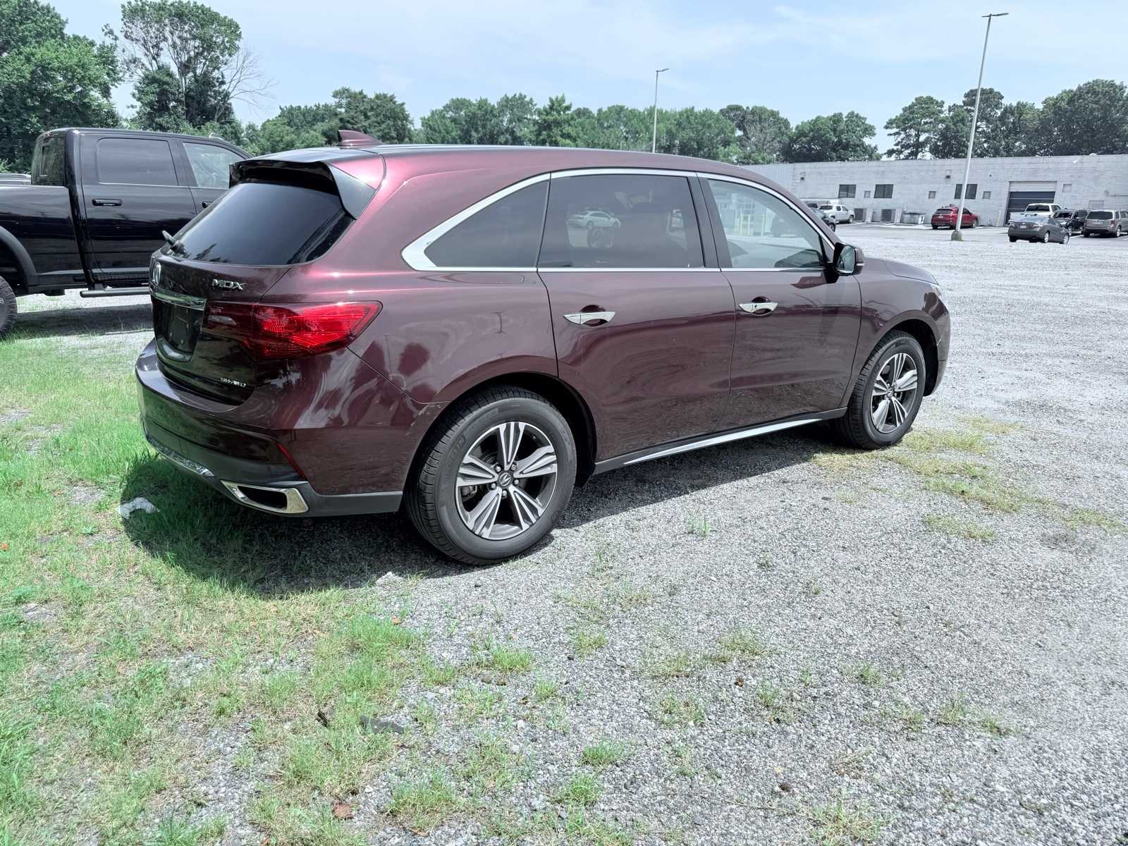 Thumbnail: 2017 Acura MDX - 3