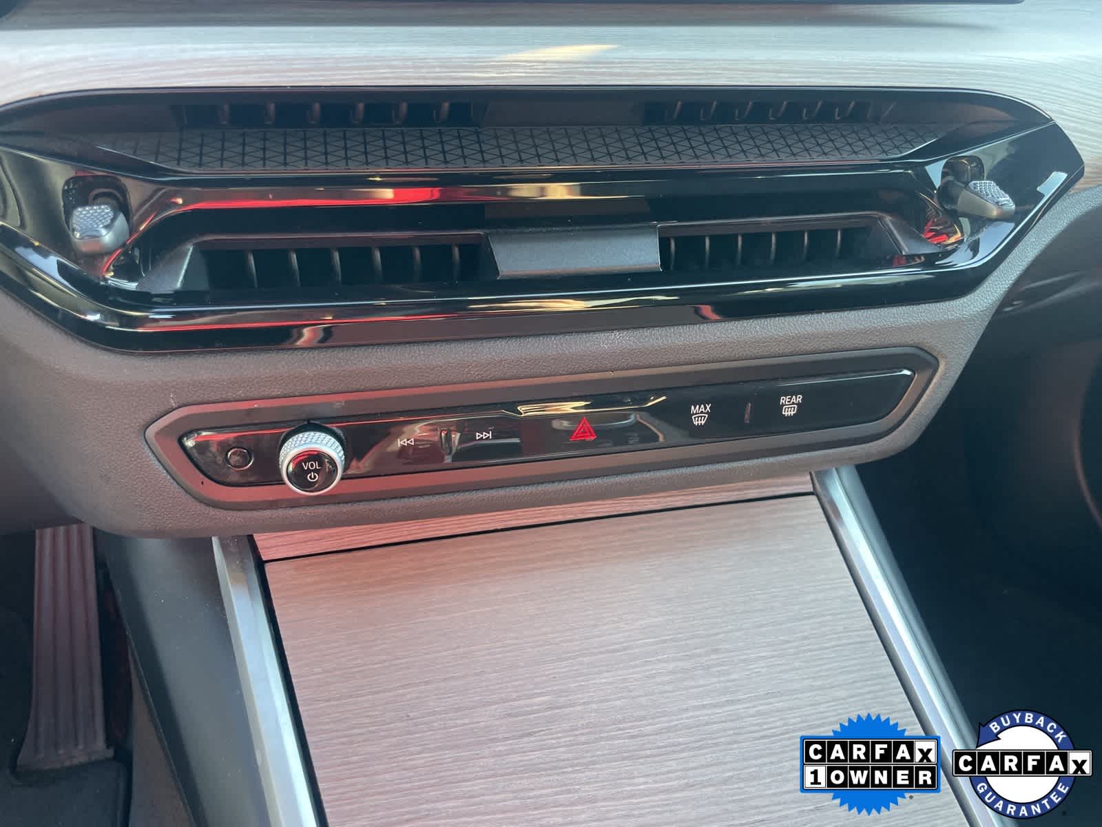 Thumbnail: 2025 BMW 3 Series - 19