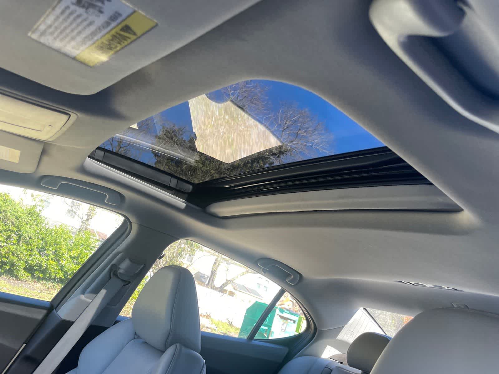 Thumbnail: 2017 Acura TLX - 22