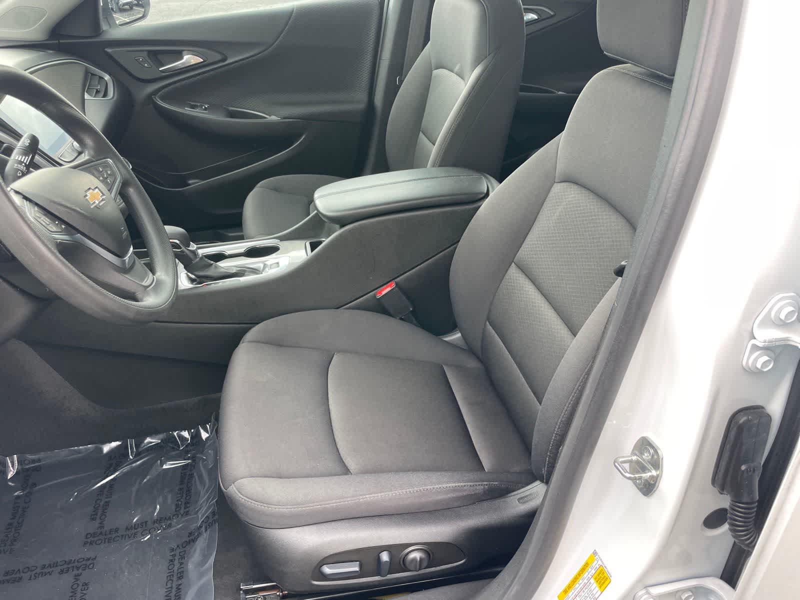 Thumbnail: 2023 Chevrolet Malibu - 9