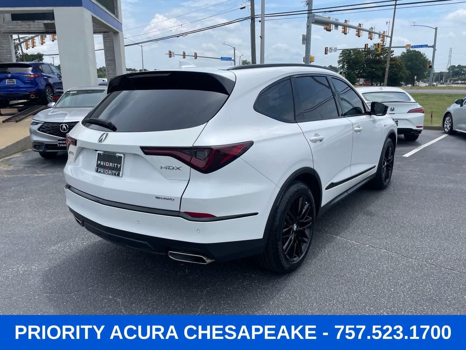 Thumbnail: 2025 Acura MDX - 4