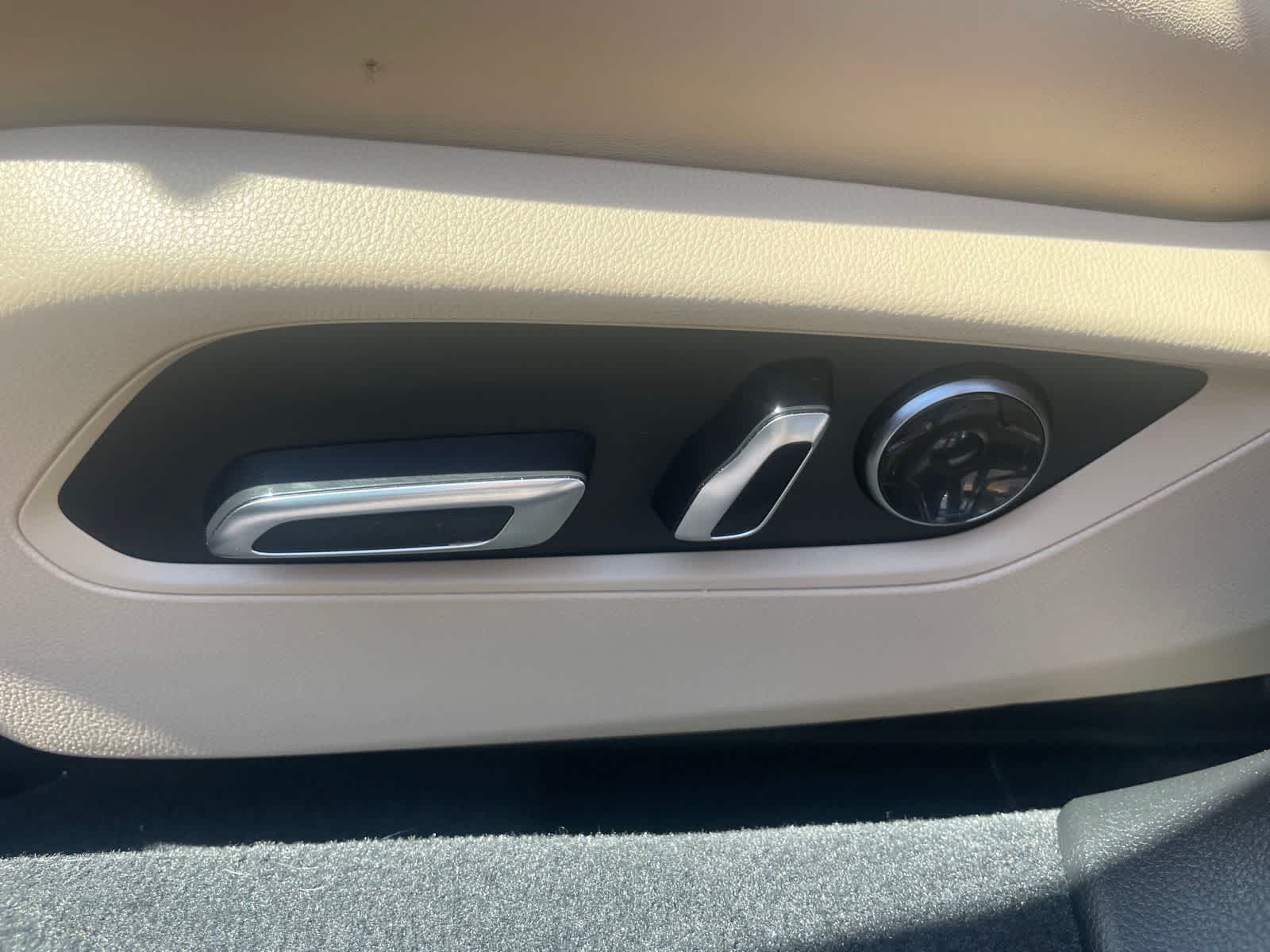 Thumbnail: 2025 Acura TLX - 10