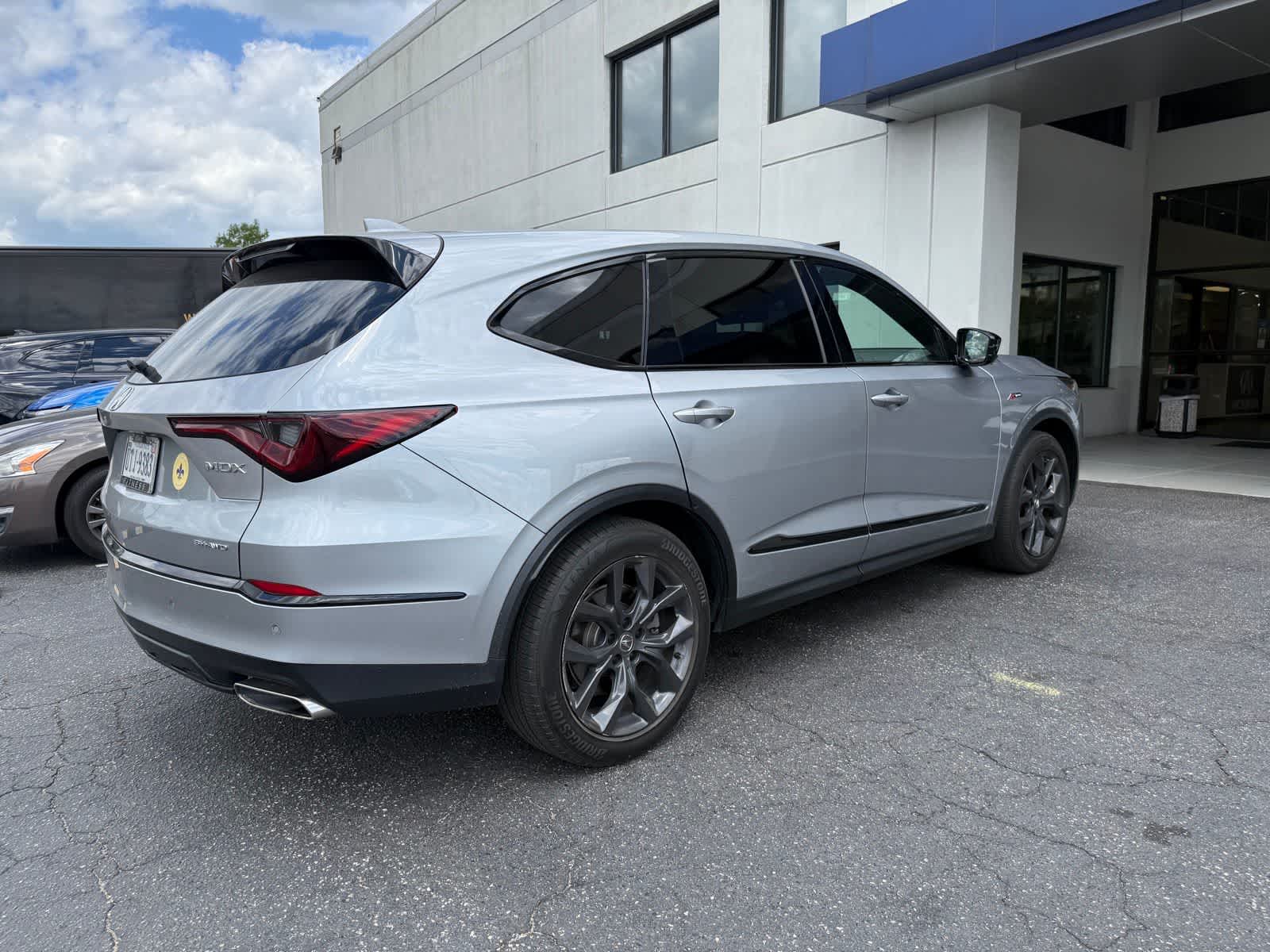 Thumbnail: 2023 Acura MDX - 2