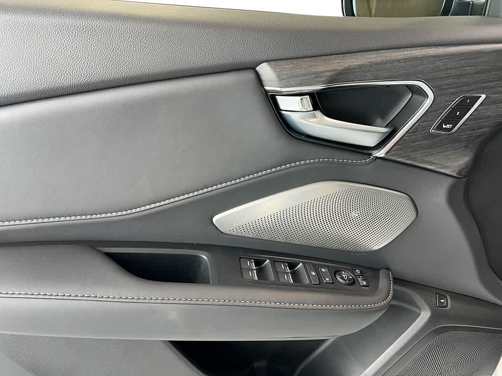 Thumbnail: 2026 Acura RDX - 15