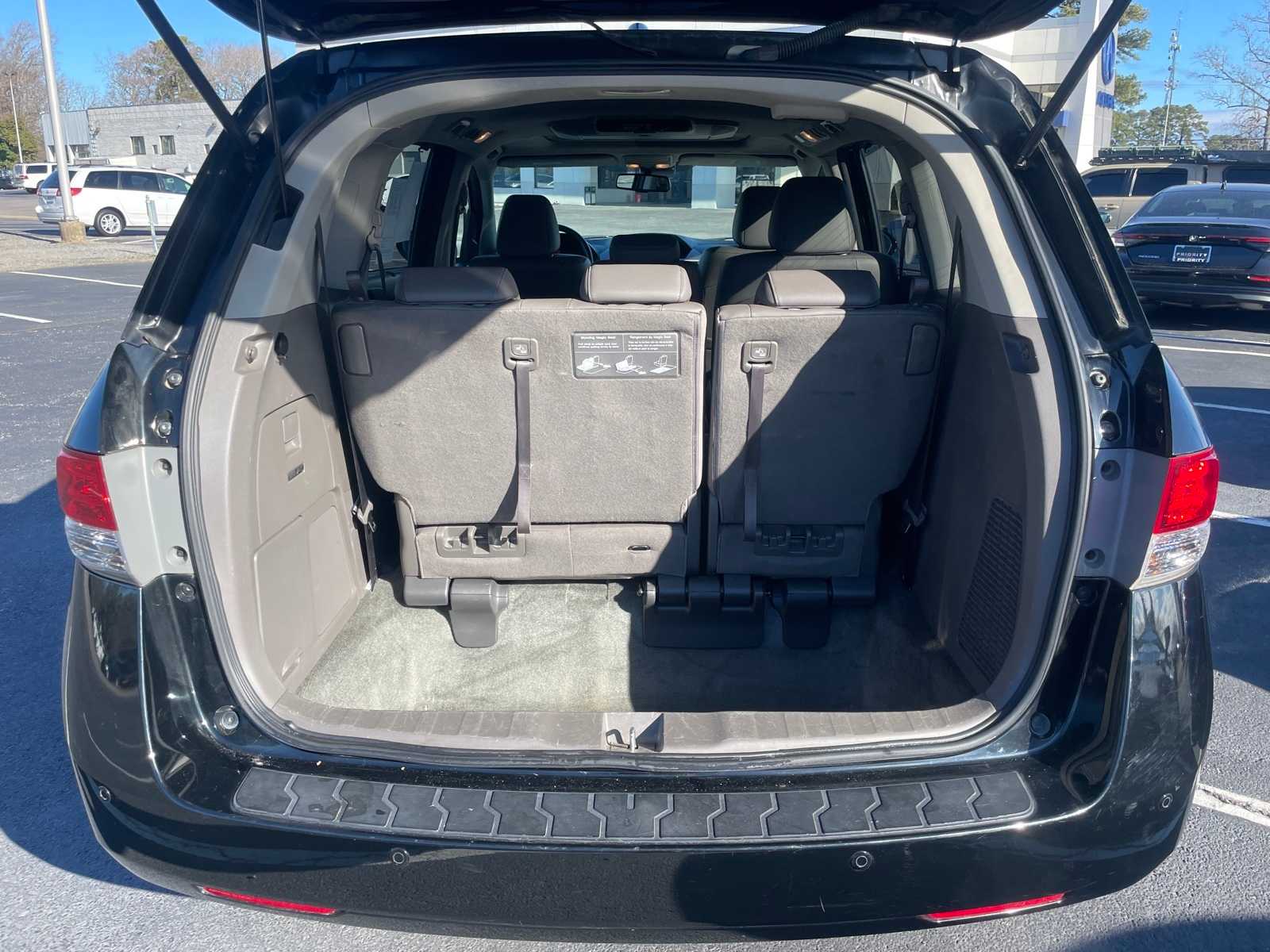 Thumbnail: 2016 Honda Odyssey - 25