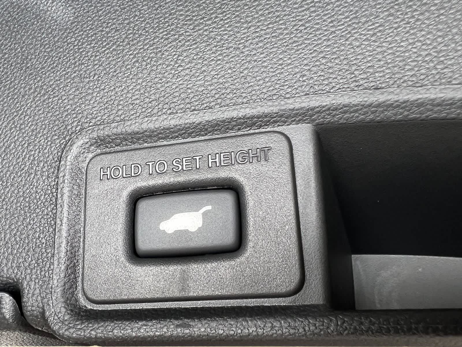 Thumbnail: 2026 Acura RDX - 37