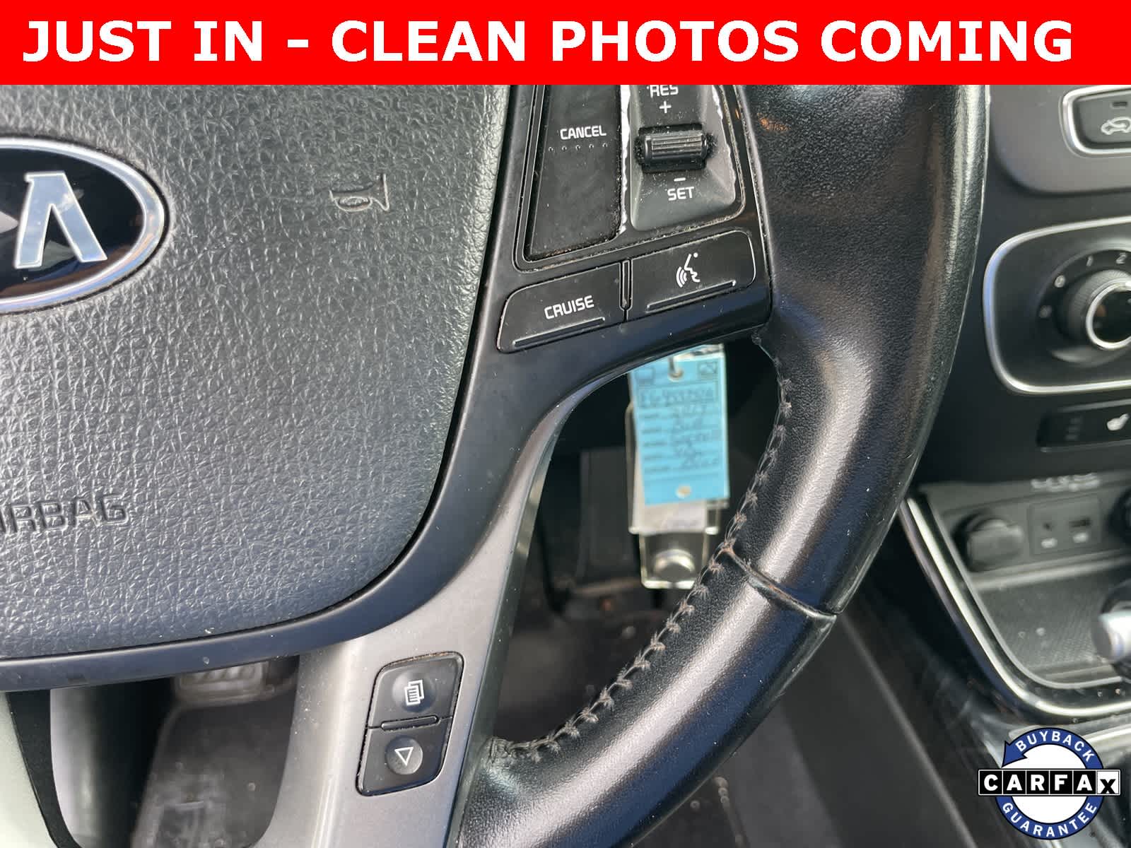 Thumbnail: 2014 Kia Sorento - 16