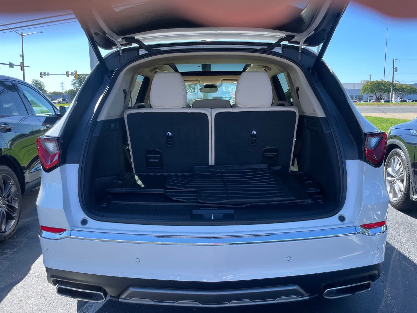 Thumbnail: 2025 Acura MDX - 23