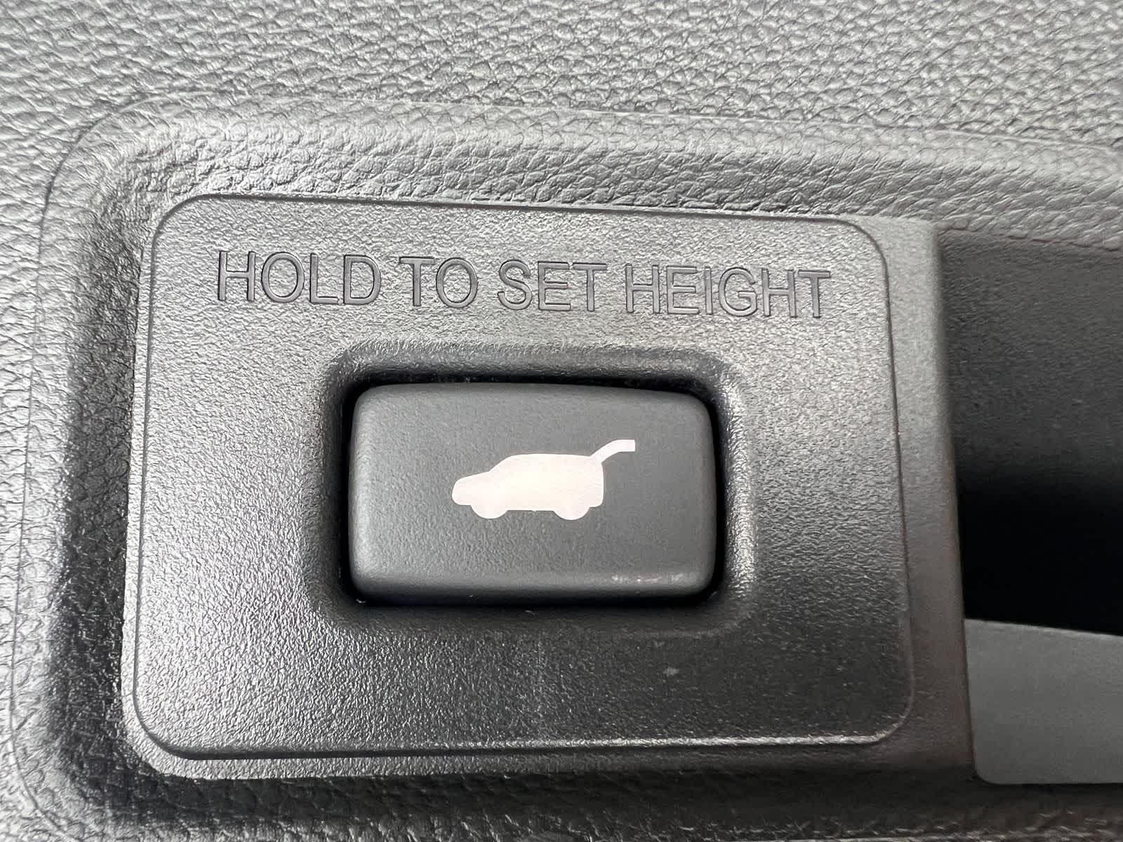 Thumbnail: 2026 Acura RDX - 35