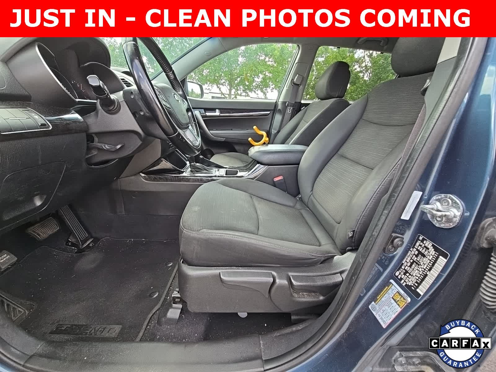 Thumbnail: 2014 Kia Sorento - 14