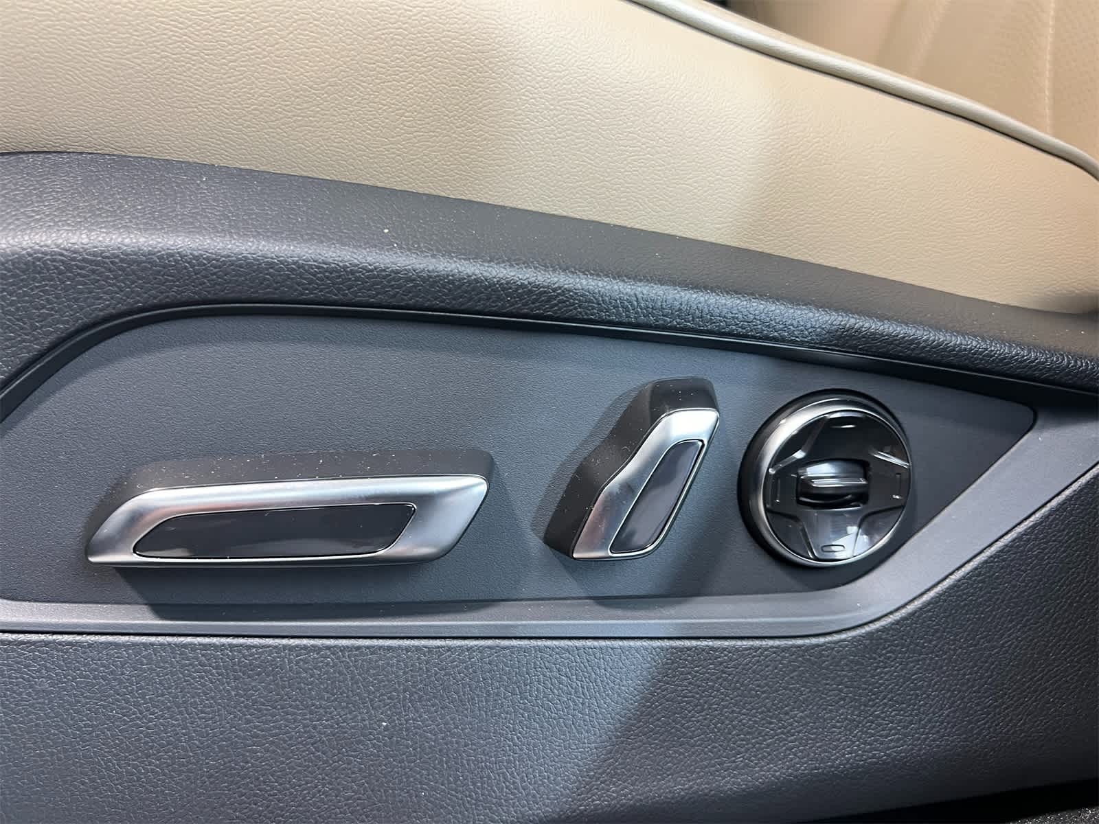 Thumbnail: 2026 Acura MDX - 16