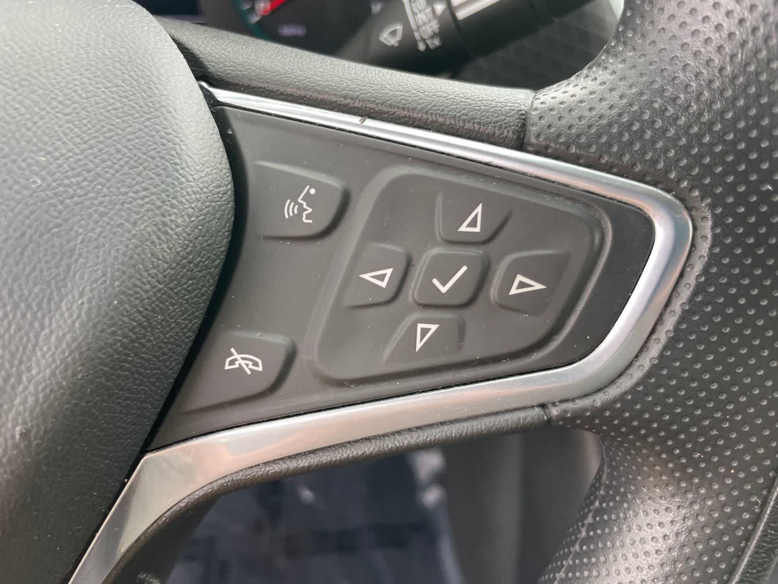 Thumbnail: 2023 Chevrolet Malibu - 14