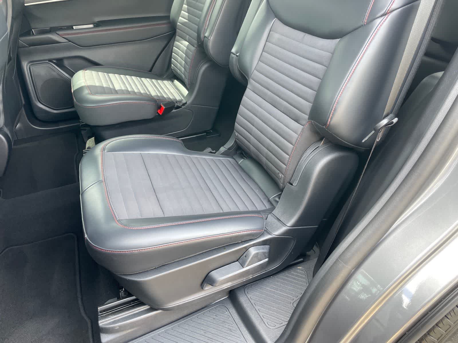 Thumbnail: 2025 Ford Explorer - 22