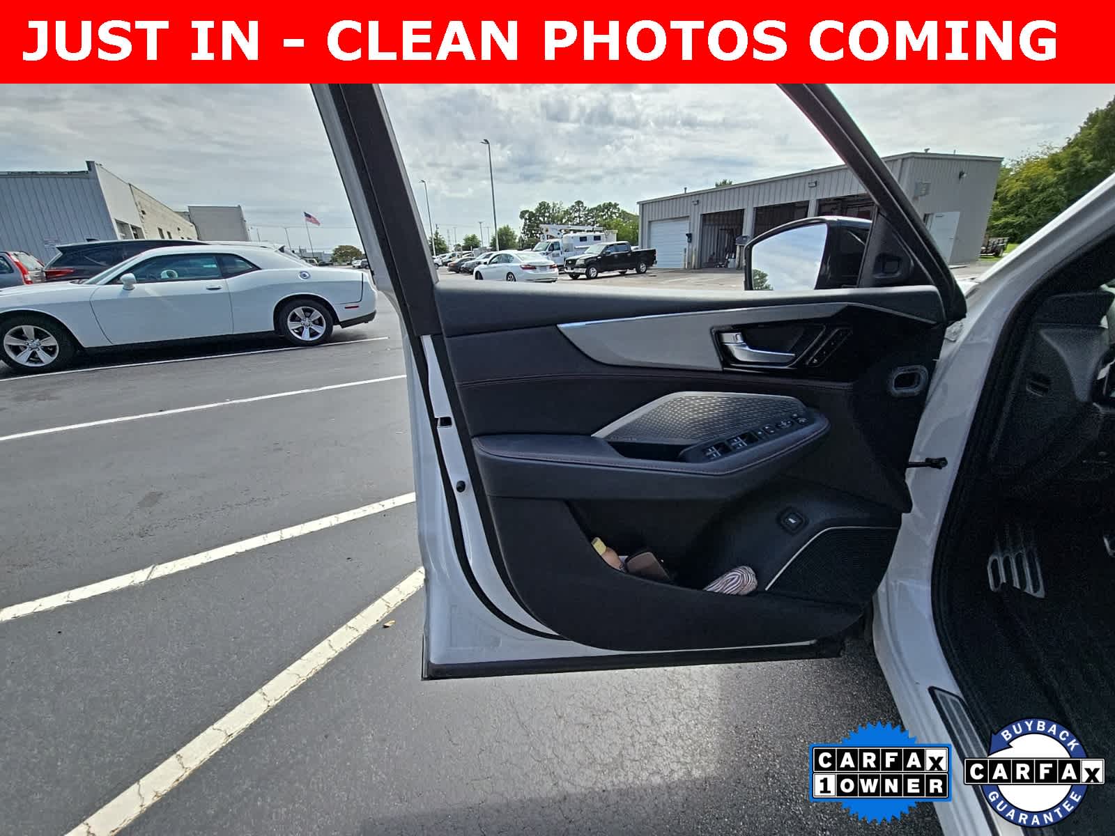 Thumbnail: 2024 Acura MDX - 10