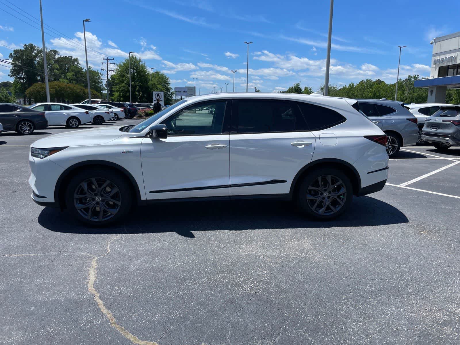 Thumbnail: 2023 Acura MDX - 2