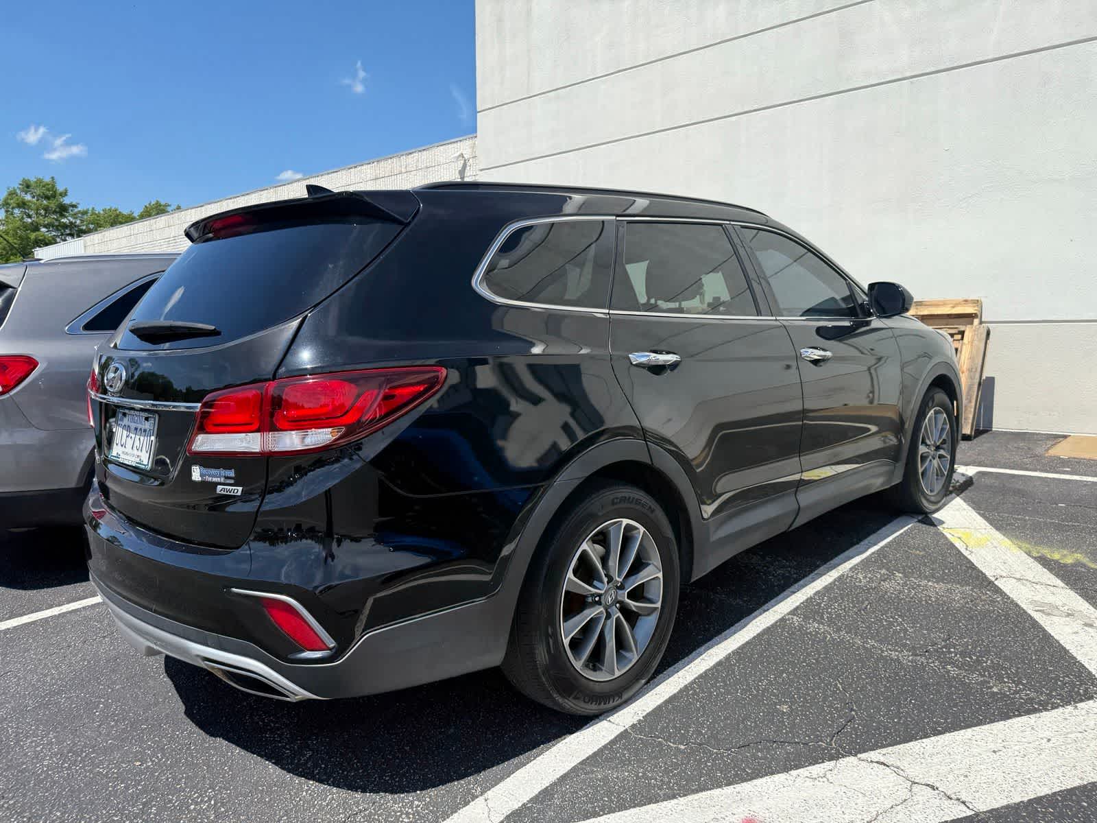 Thumbnail: 2017 Hyundai Santa Fe - 6