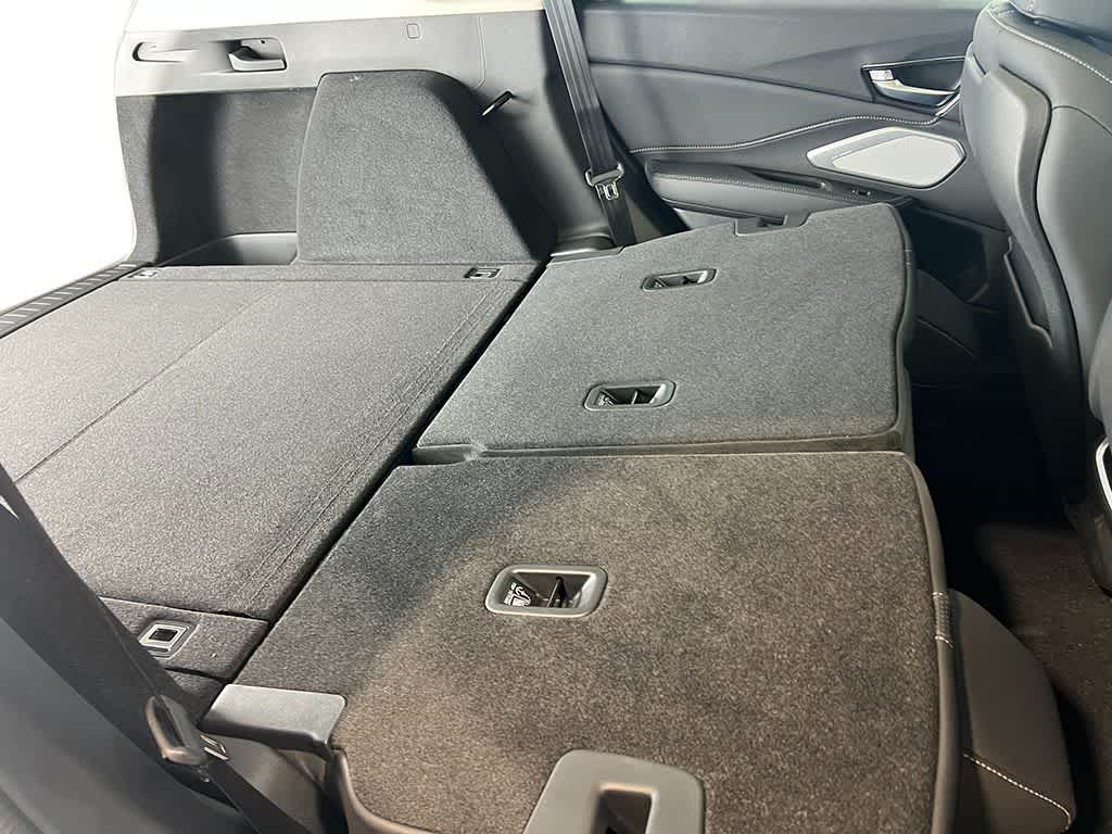 Thumbnail: 2026 Acura RDX - 36