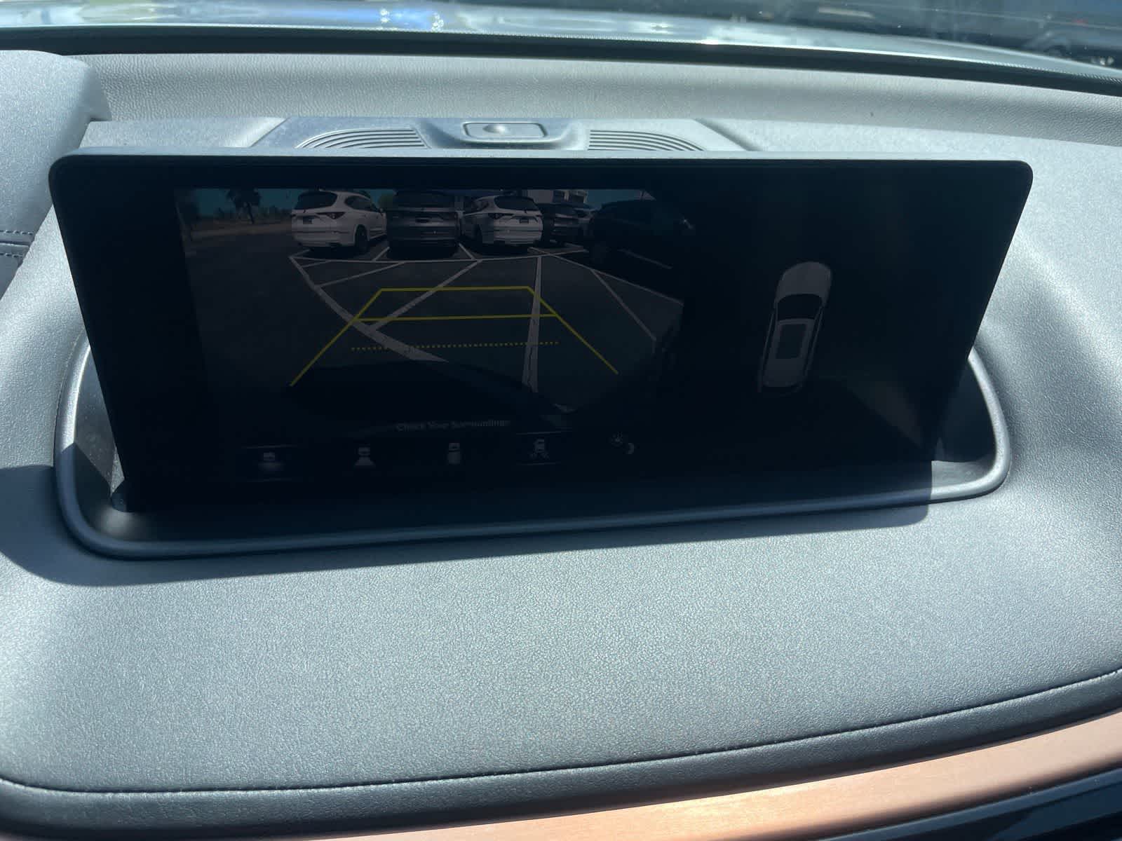 Thumbnail: 2022 Acura MDX - 15