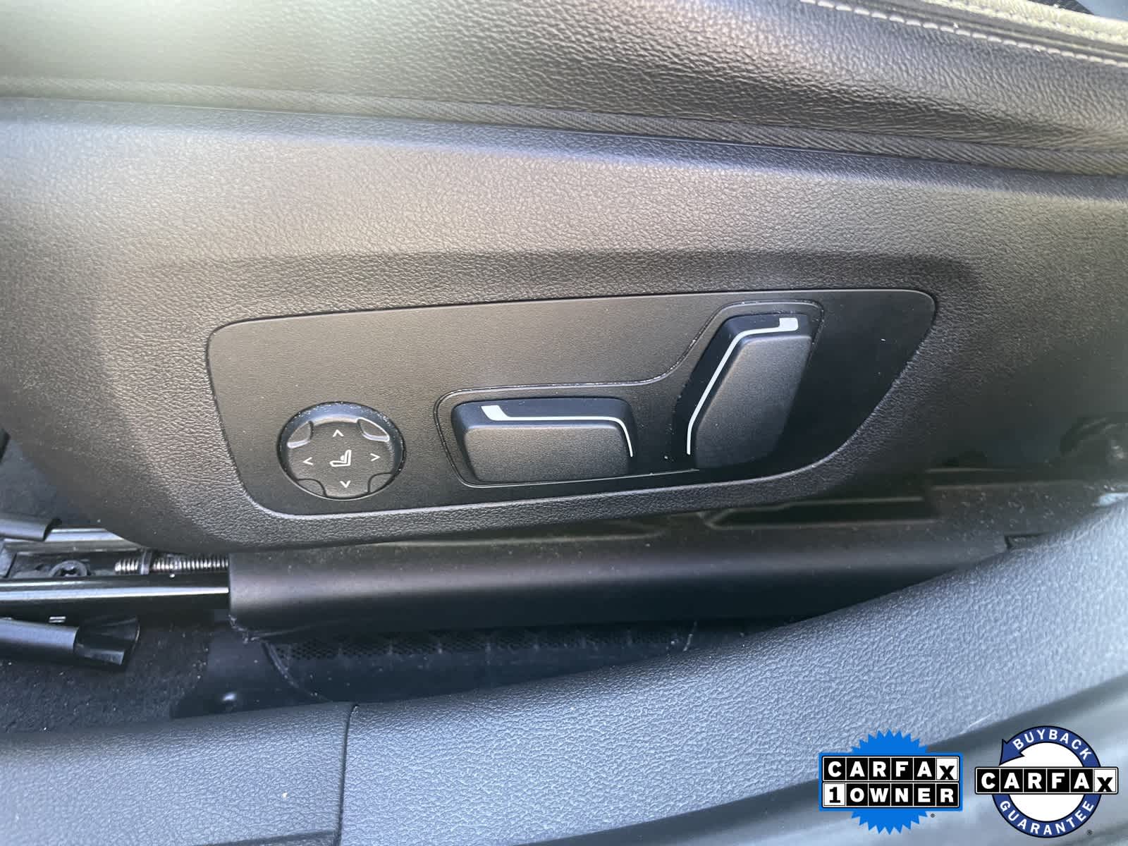 Thumbnail: 2025 BMW 3 Series - 9