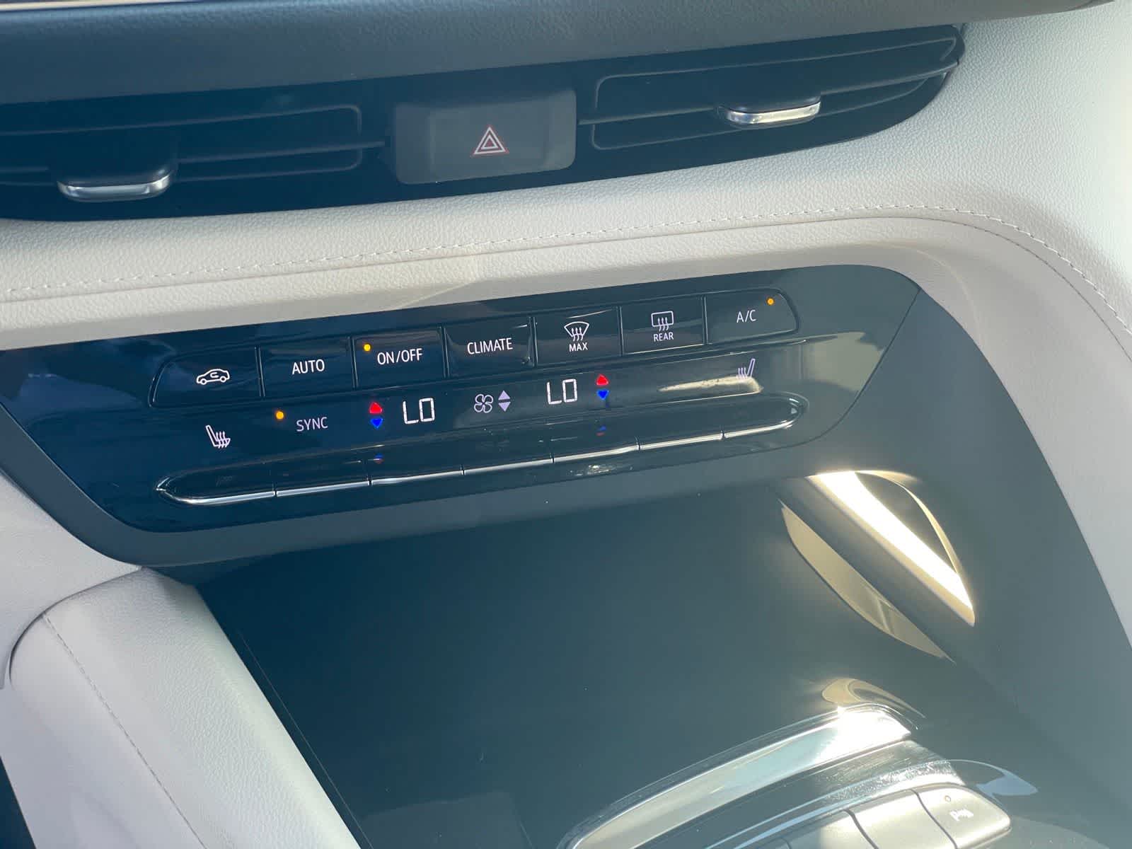 Thumbnail: 2023 Buick Envision - 18