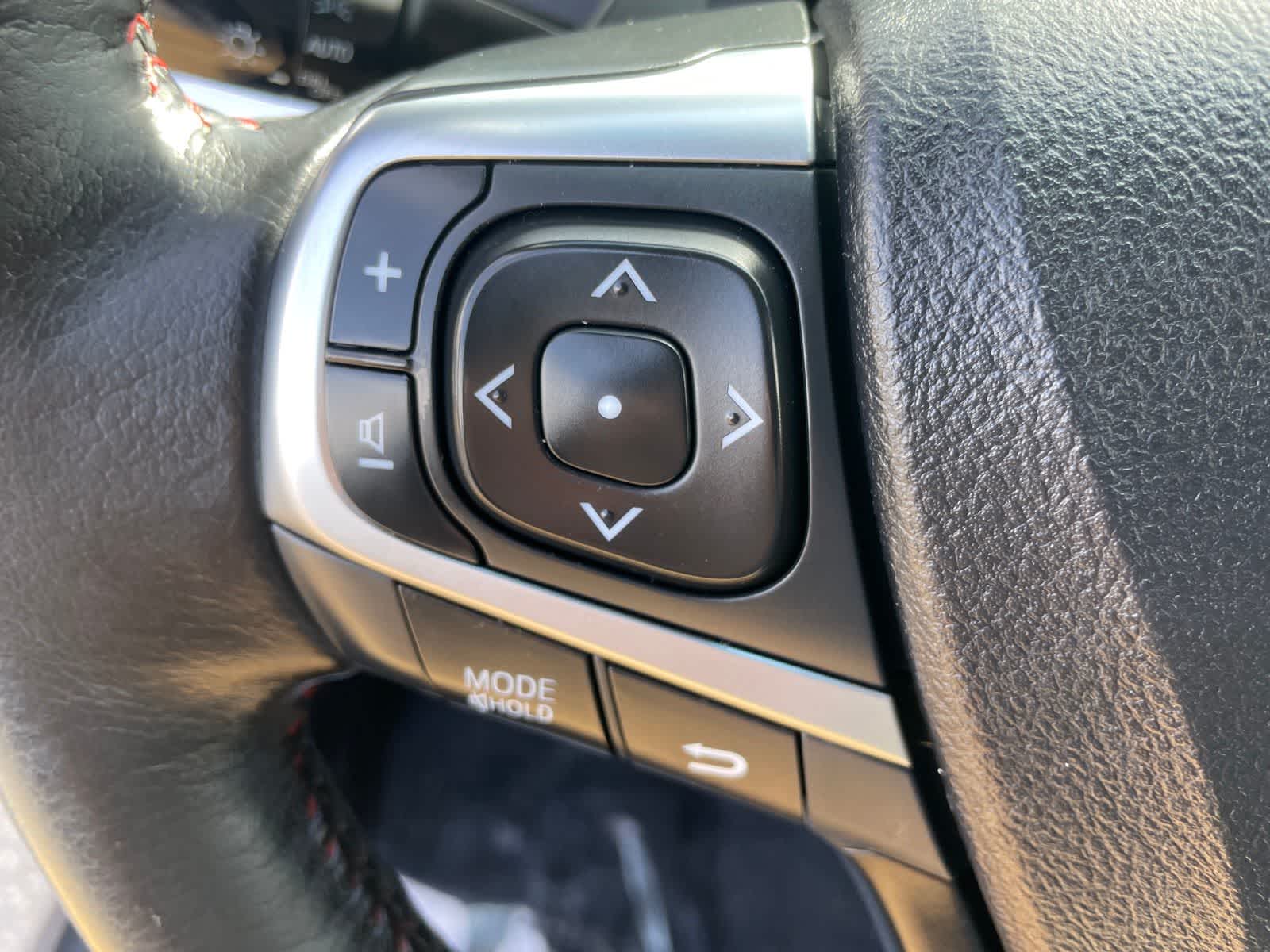 Thumbnail: 2015 Toyota Camry - 14