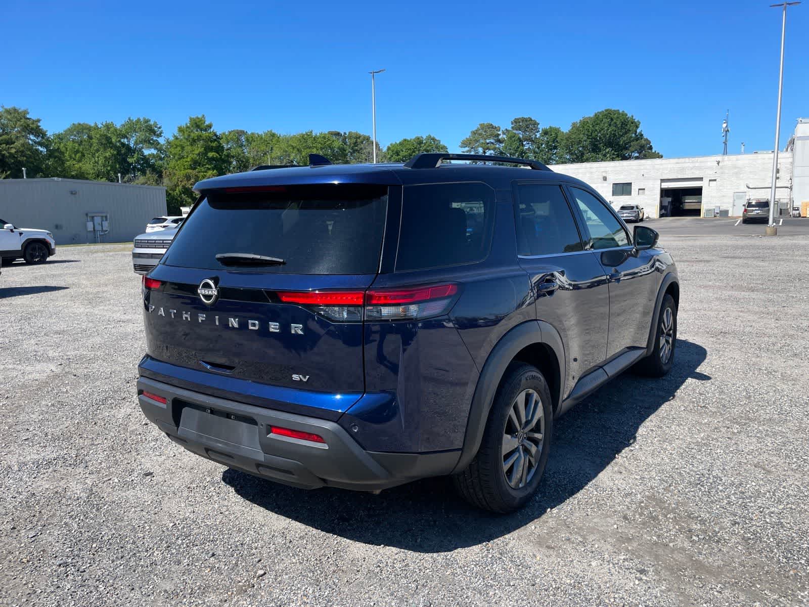 Thumbnail: 2024 Nissan Pathfinder - 5
