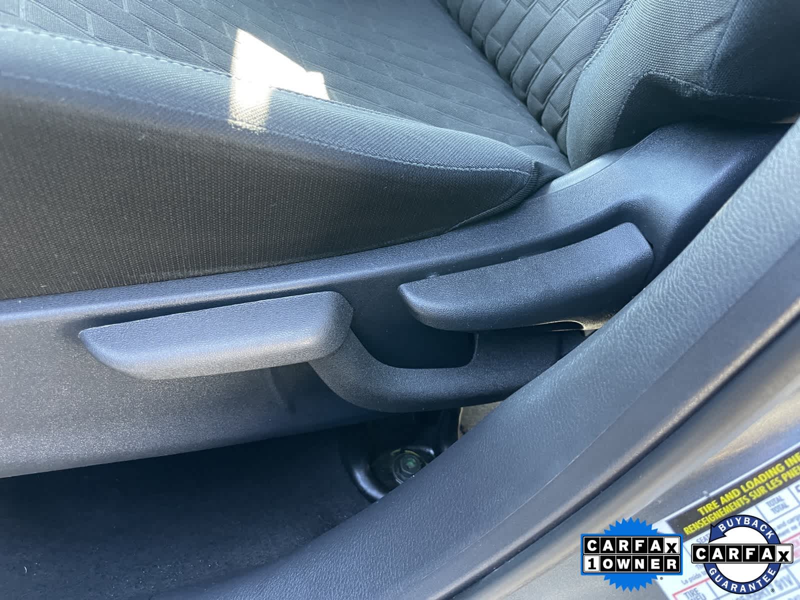 Thumbnail: 2023 Nissan Kicks - 12