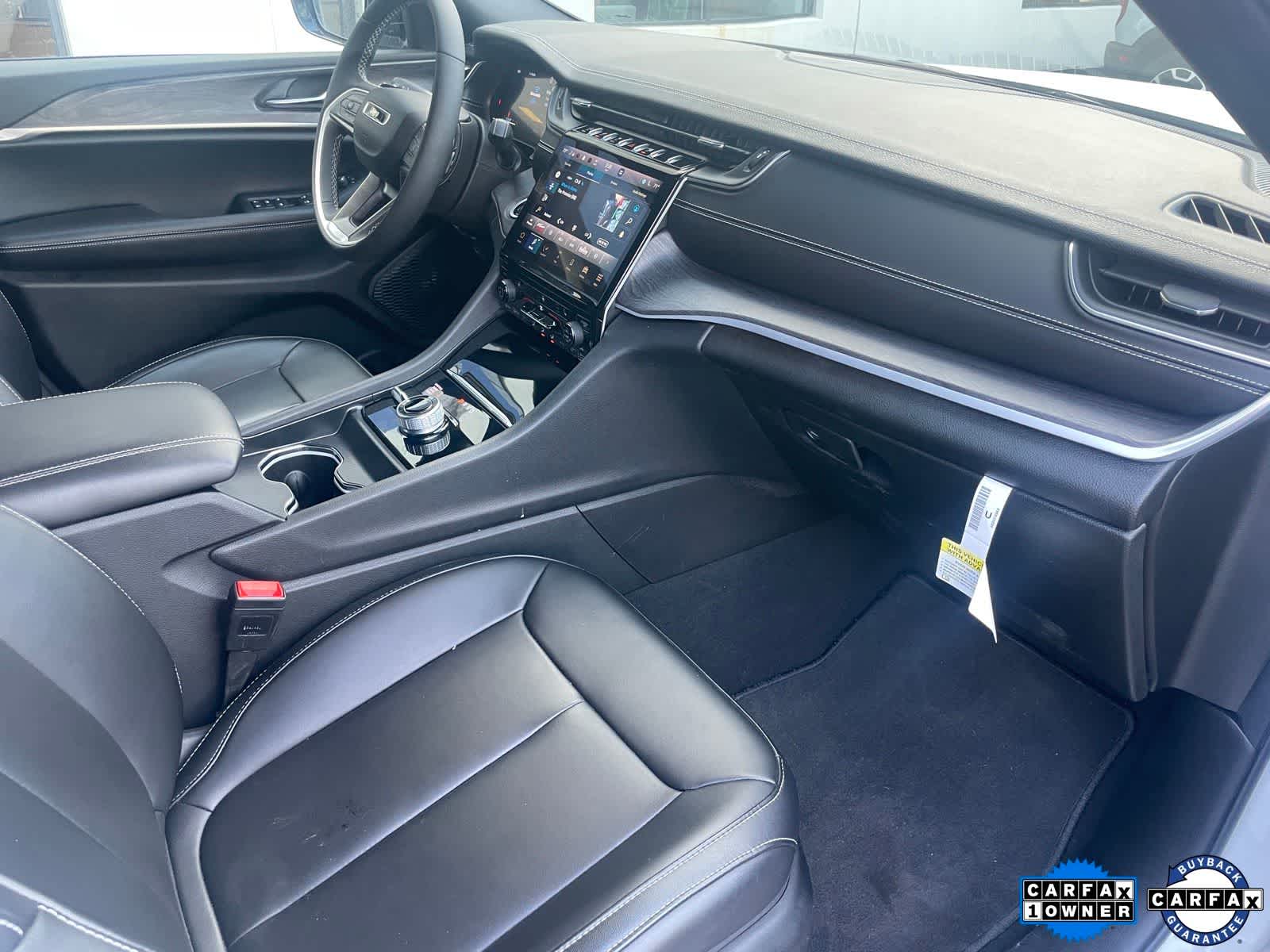 Thumbnail: 2024 Jeep Grand Cherokee L - 23