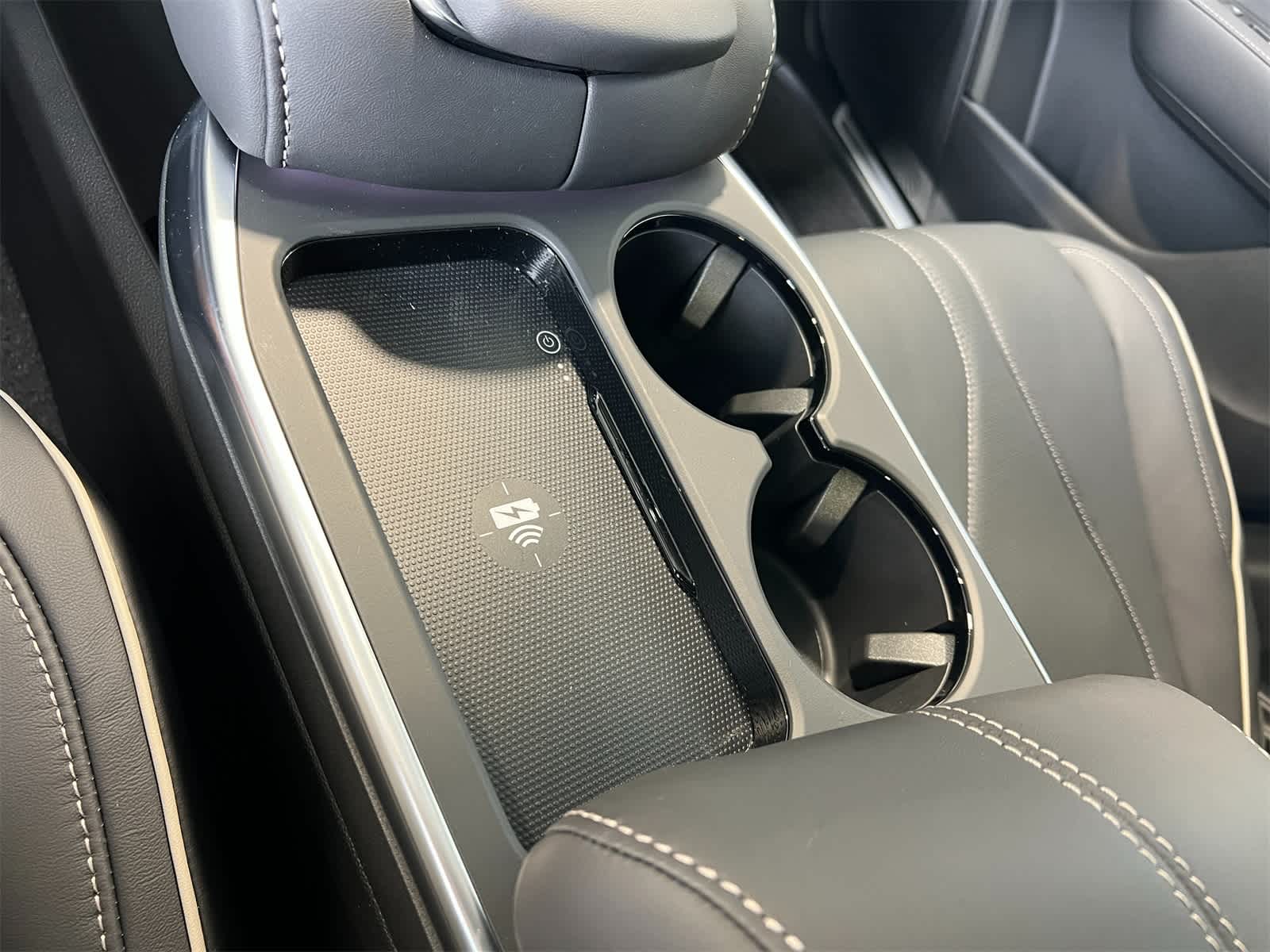 Thumbnail: 2026 Acura RDX - 23