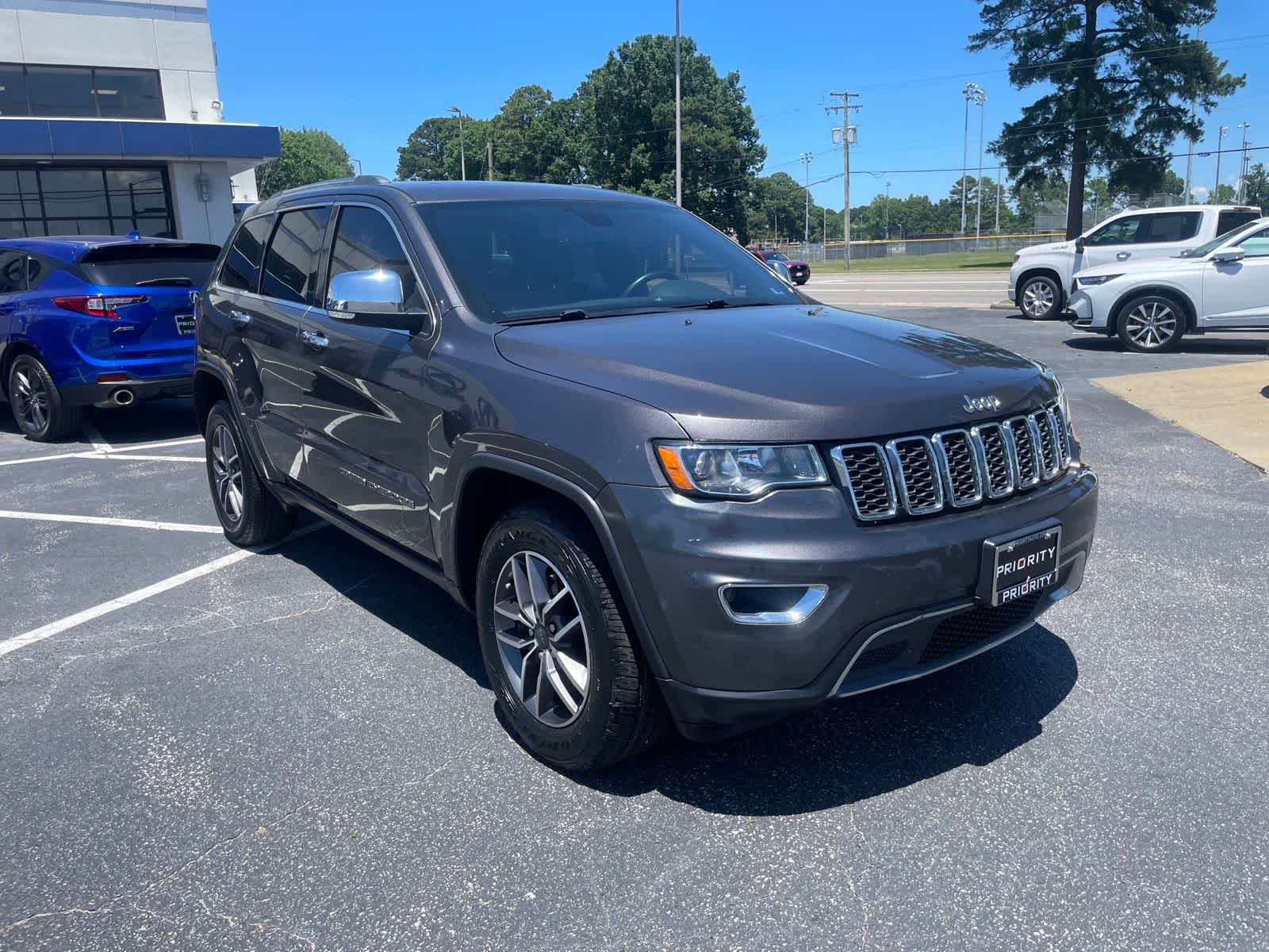 Thumbnail: 2020 Jeep Grand Cherokee - 7
