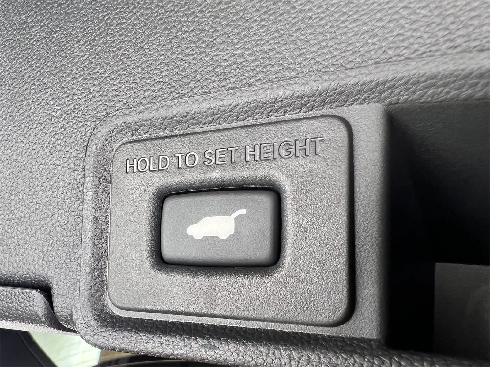 Thumbnail: 2026 Acura RDX - 31