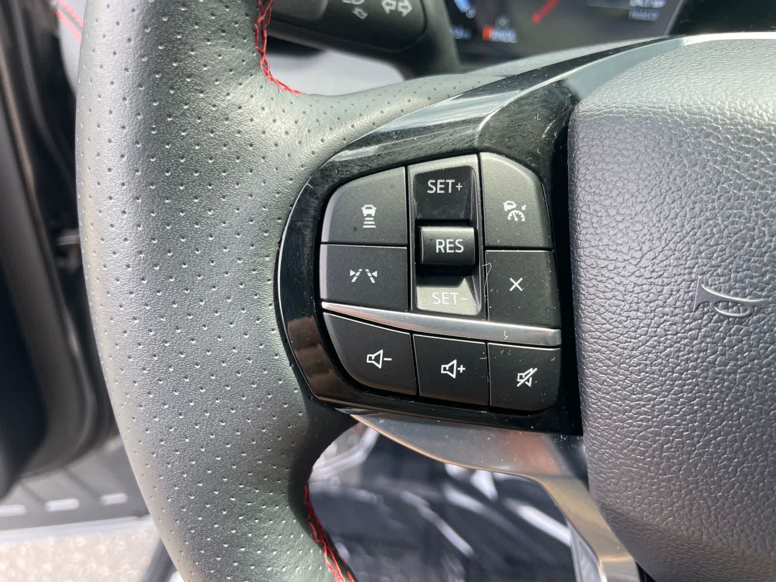 Thumbnail: 2025 Ford Explorer - 13