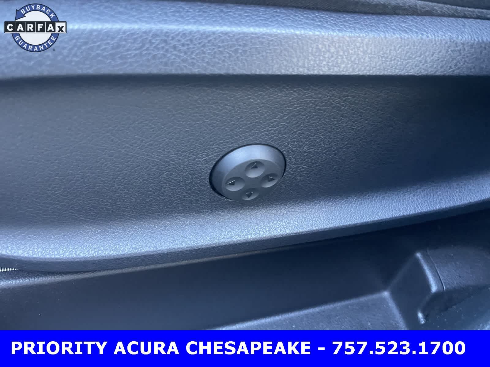 Thumbnail: 2020 Mercedes-Benz GLB - 8