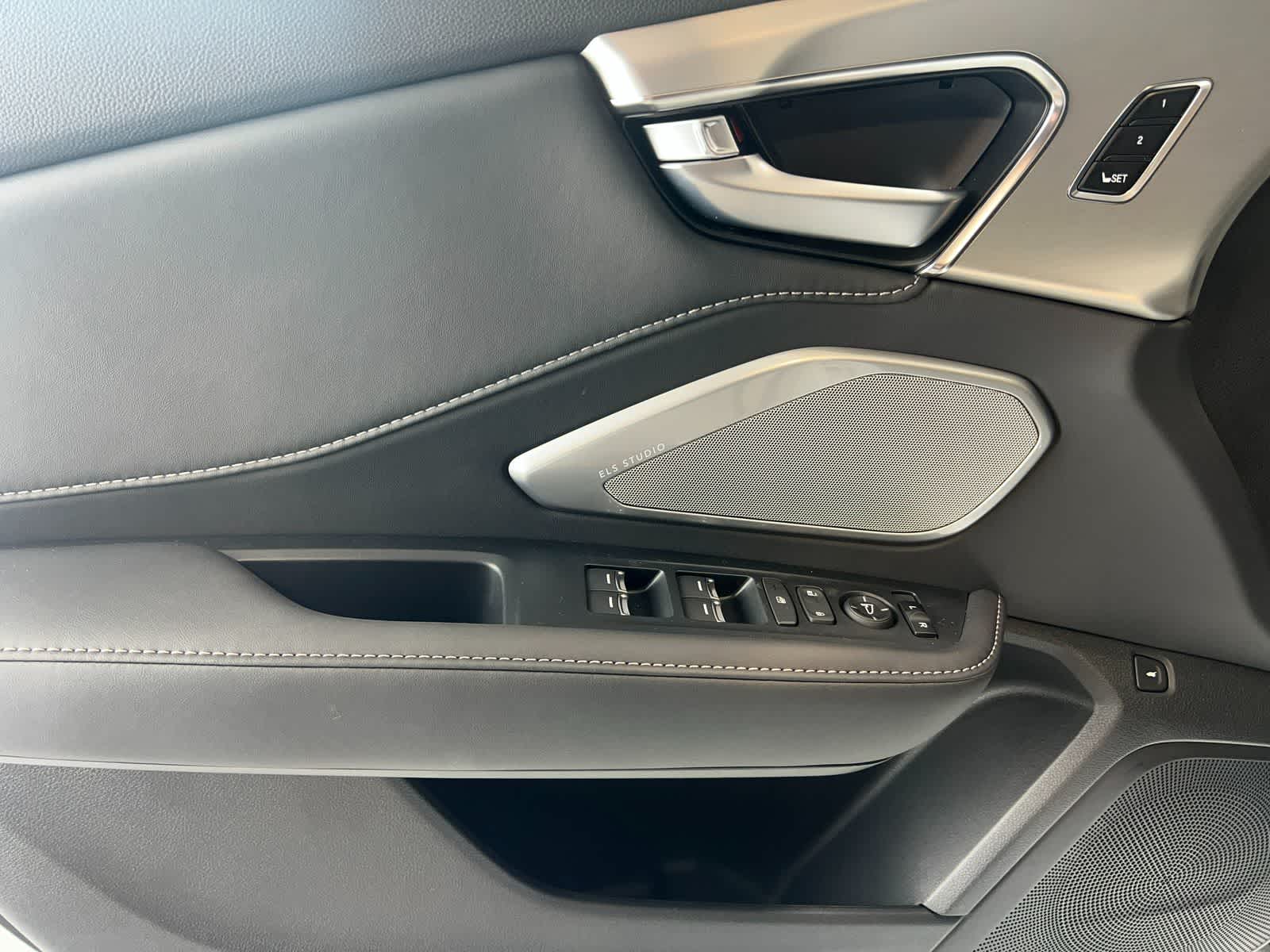 Thumbnail: 2026 Acura RDX - 16